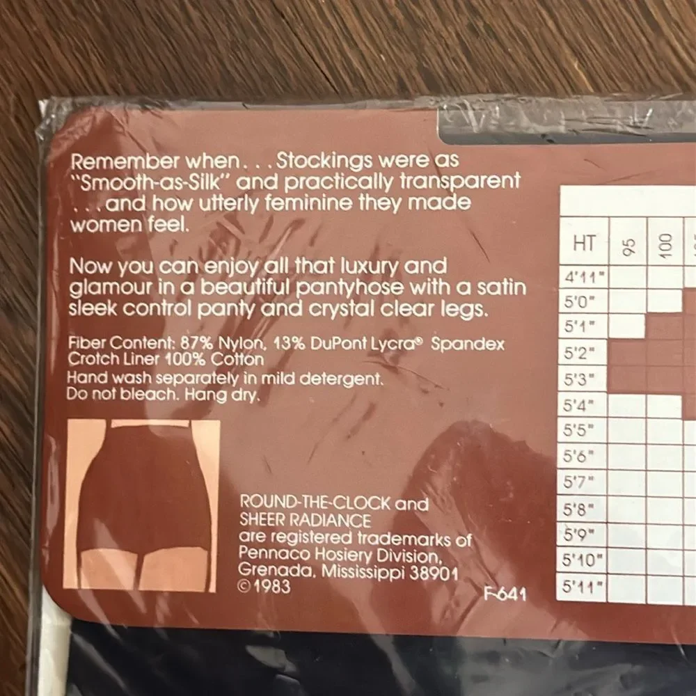 Vintage 1983 new in packaging Round the‎ Clock Sheer Radiance Pantyhose